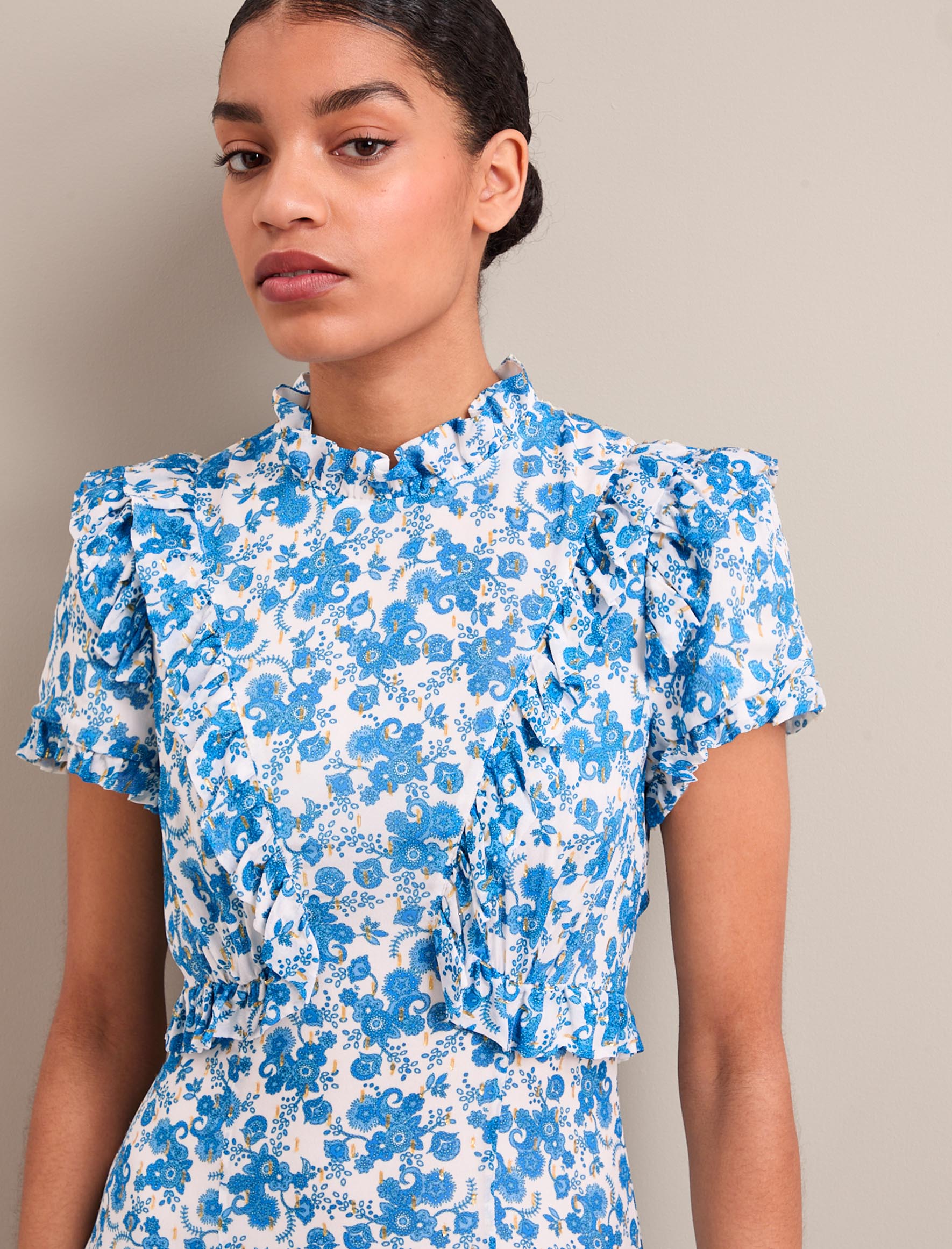 Mirabel Gold Metallic Fil Coupé Maxi Dress - White Blue Paisley Print - Image 2